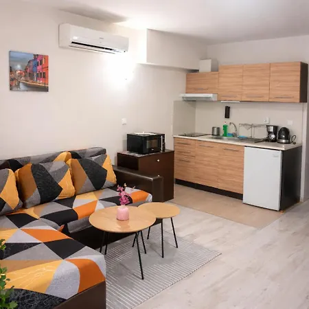 Holiday home The White 7 *