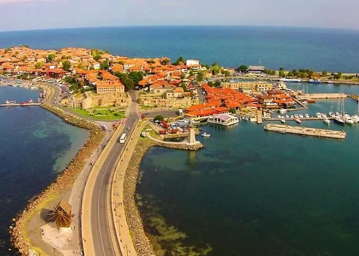 Dom wakacyjny The White 7 *