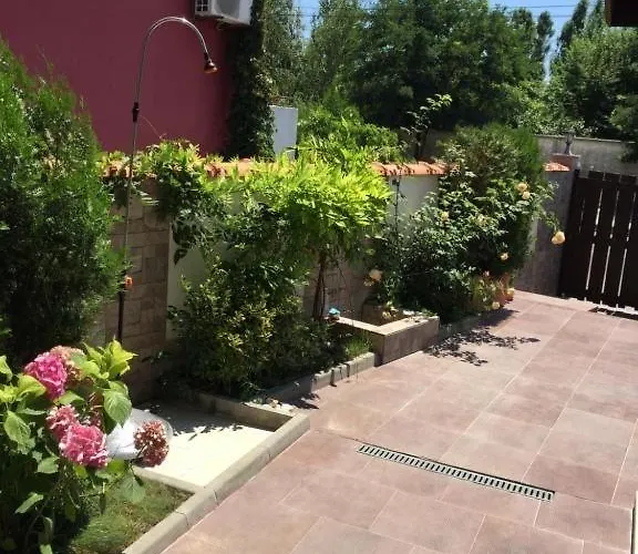 Holiday home The White 7 Nesebar